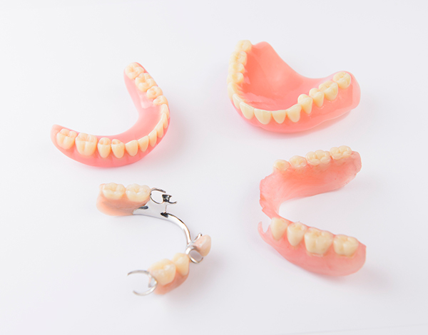 missing tooth treatment - dentures